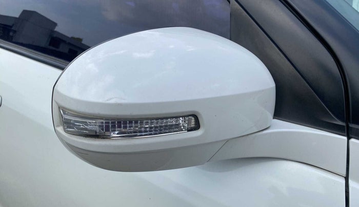 2015 Maruti Swift VDI ABS, Diesel, Manual, 99,091 km, Right rear-view mirror - Mirror motor not working