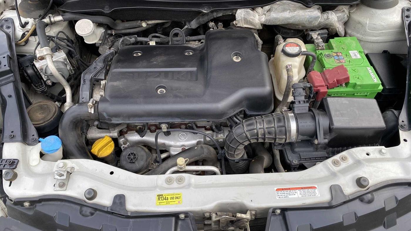 2015 Maruti Swift VDI ABS, Diesel, Manual, 99,091 km, Open Bonet