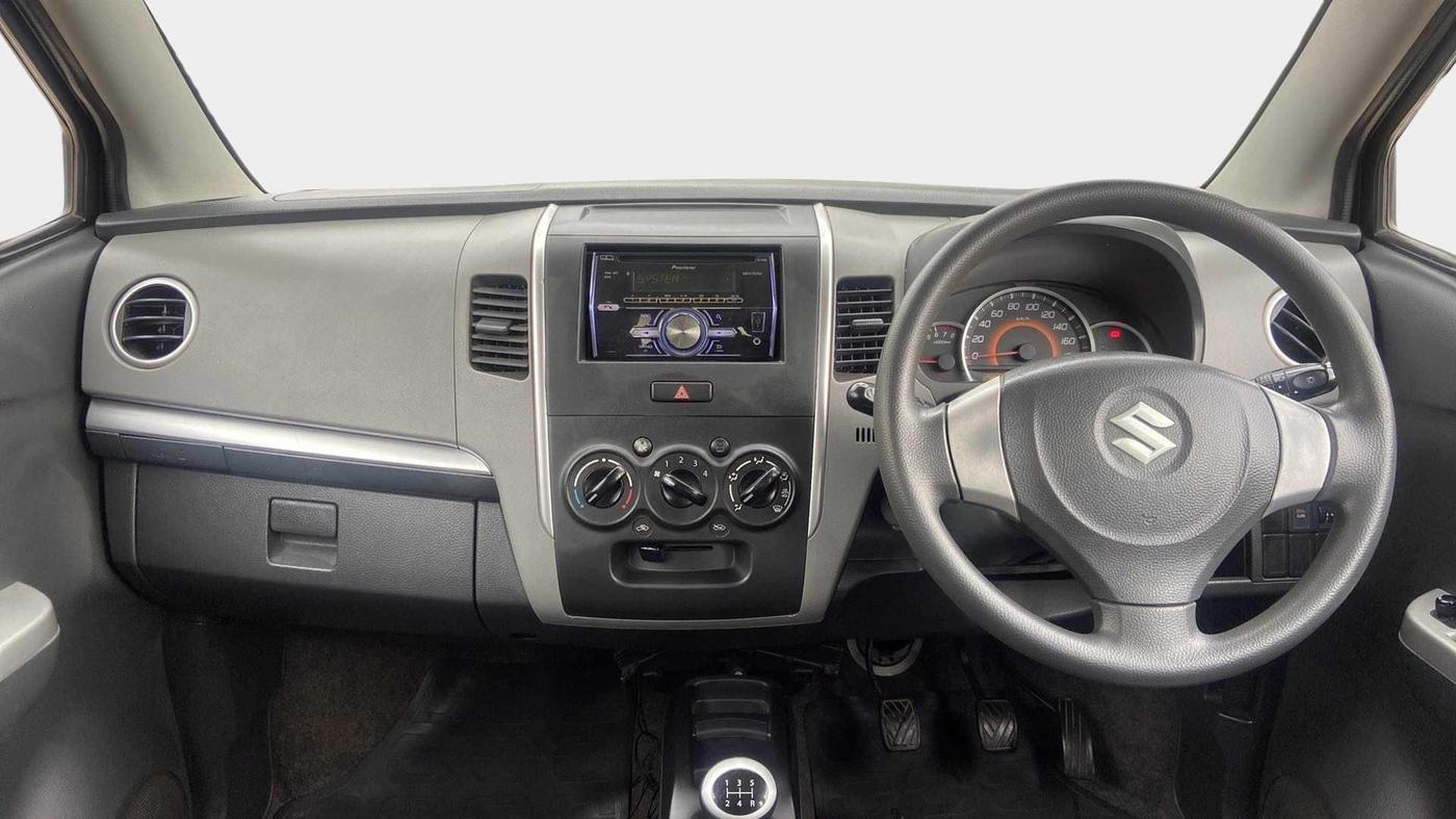 2011 Maruti Wagon R 1.0 VXI, Petrol, Manual, 70,933 km, Dashboard
