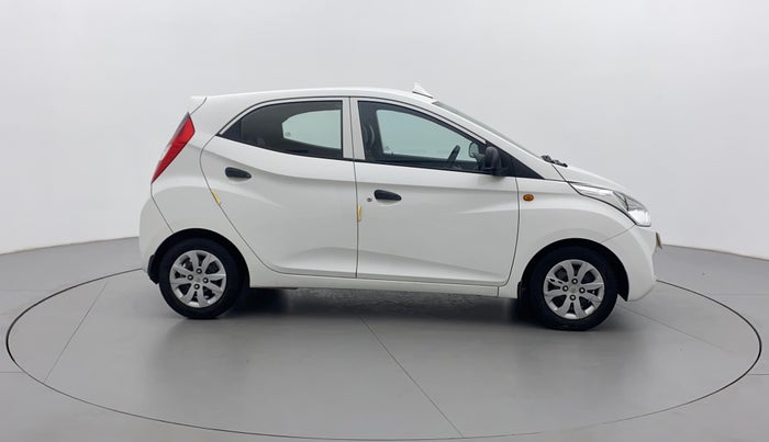 2017 Hyundai Eon MAGNA +, Petrol, Manual, 51,292 km, Right Side View