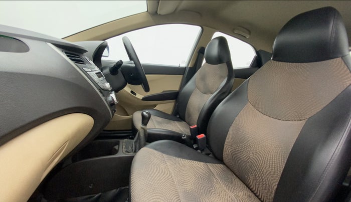 2017 Hyundai Eon MAGNA +, Petrol, Manual, 51,292 km, Right Side Front Door Cabin
