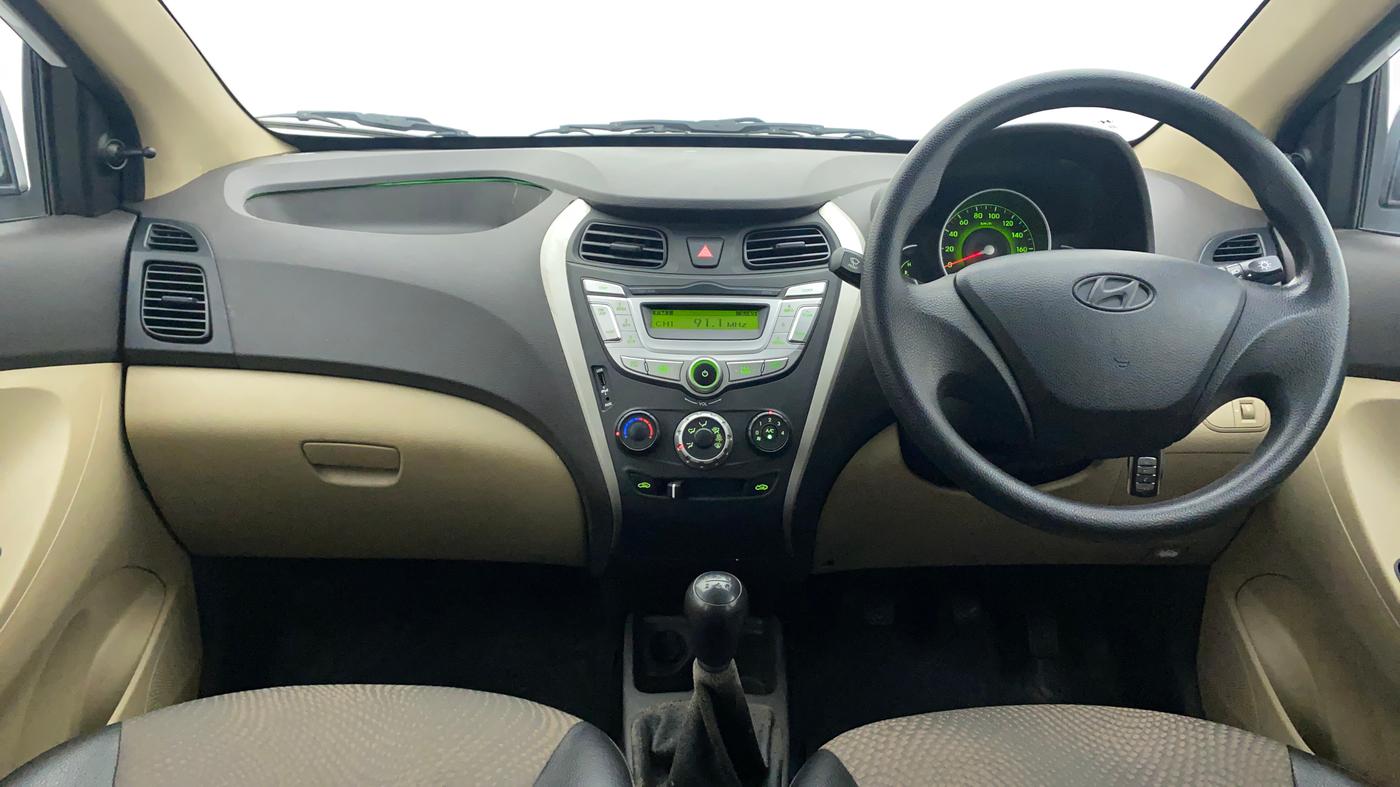 2017 Hyundai Eon MAGNA +, Petrol, Manual, 51,292 km, Dashboard