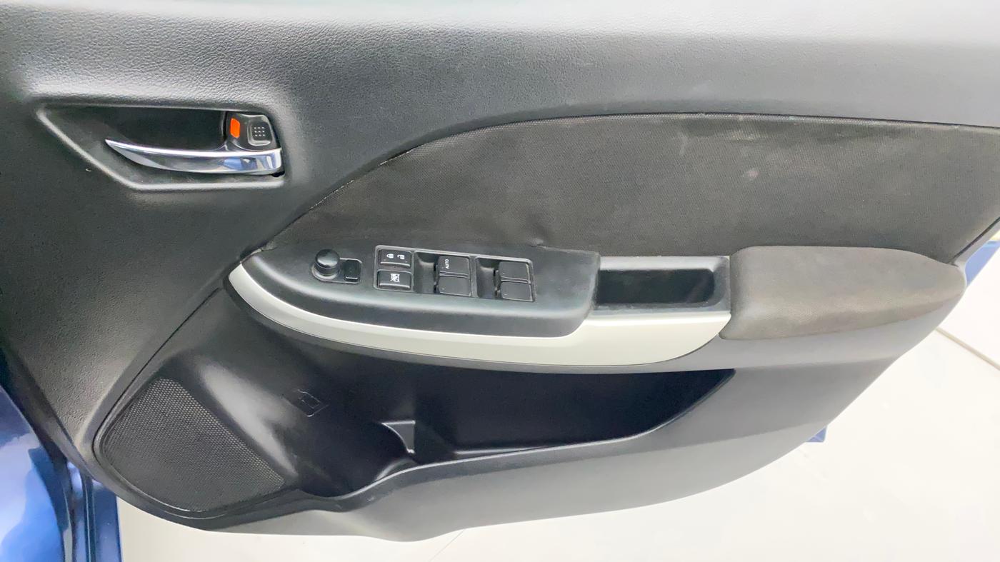 2016 Maruti Baleno ALPHA PETROL 1.2, Petrol, Manual, 38,681 km, Driver Side Door Panels Control