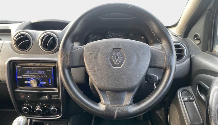 2015 Renault Duster 85 PS RXE DIESEL, Diesel, Manual, 84,266 km, Steering Wheel Close Up