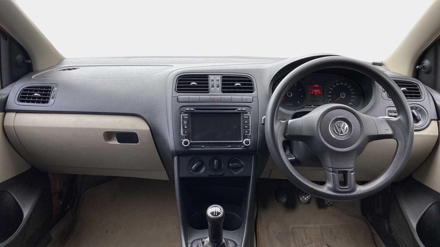2011 Volkswagen Polo COMFORTLINE 1.2L PETROL, Petrol, Manual, 1,15,475 km, Dashboard