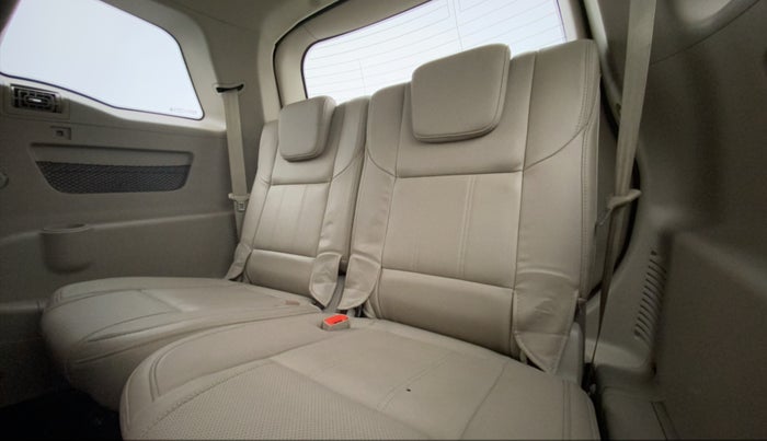 2017 Mahindra XUV500 W10 AT, Diesel, Automatic, 87,979 km, Third Seat Row ( optional )