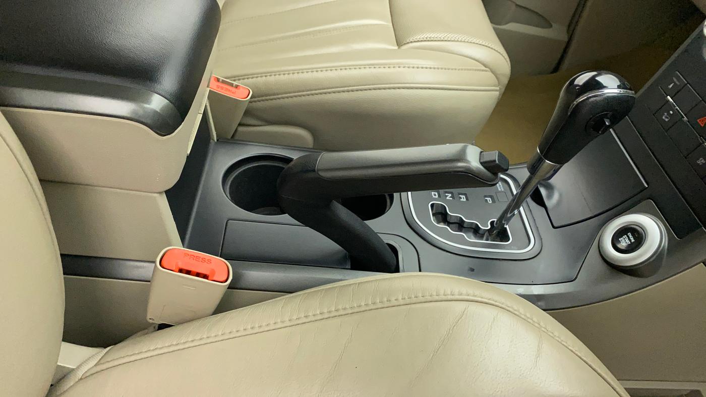 2017 Mahindra XUV500 W10 AT, Diesel, Automatic, 87,979 km, Gear Lever