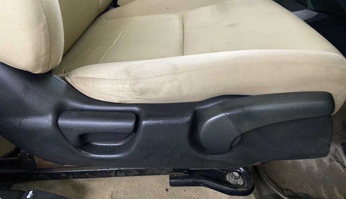 2014 Honda City 1.5L I-DTEC V, Diesel, Manual, 1,10,868 km, Driver Side Adjustment Panel