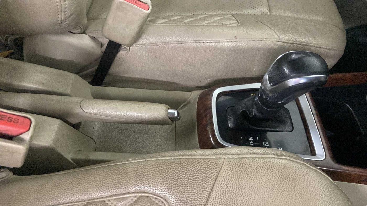 2017 Maruti Dzire ZXI PLUS AMT, Petrol, Automatic, 74,652 km, Gear Lever