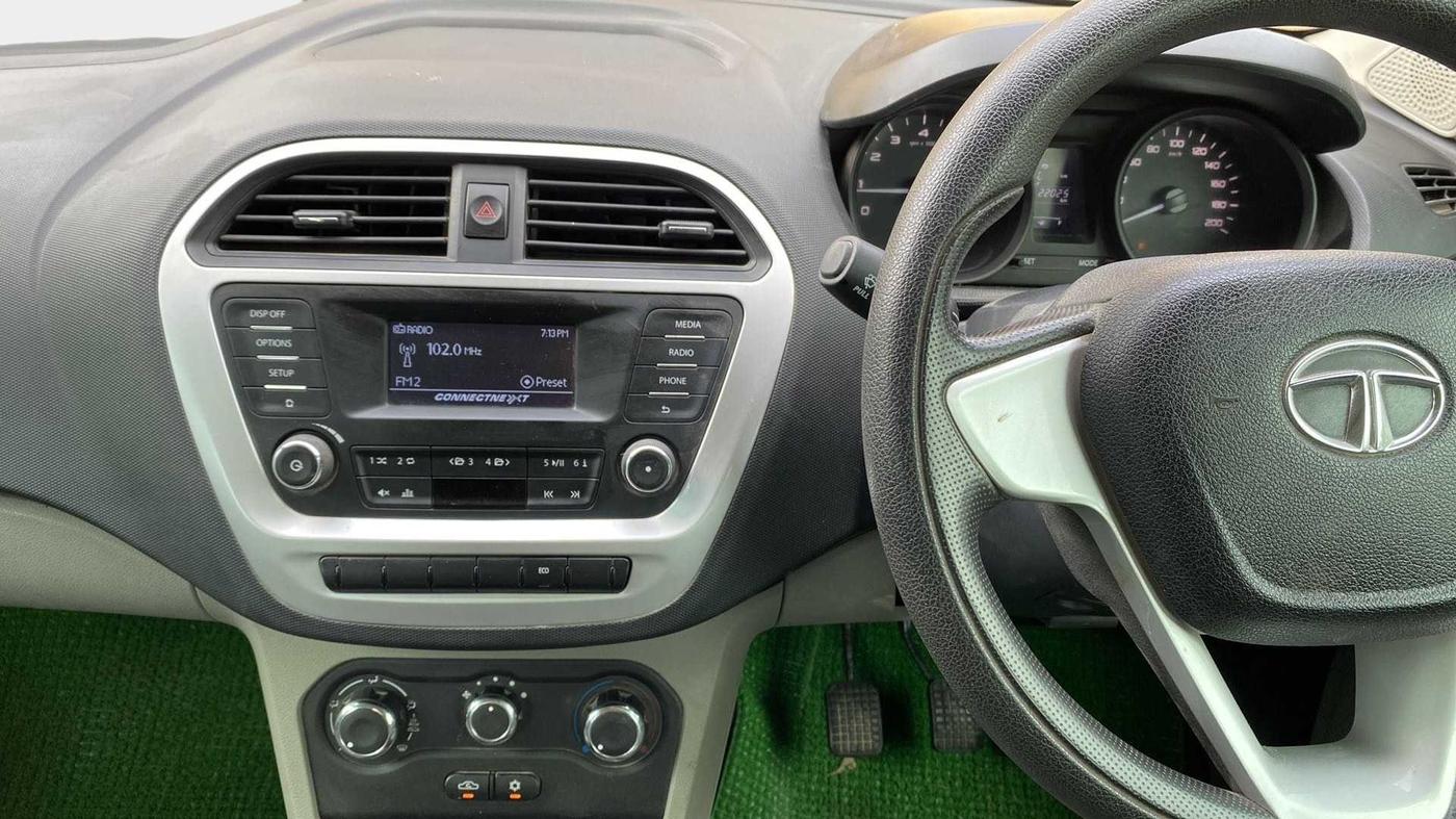 2016 Tata Tiago XT PETROL, Petrol, Manual, 22,015 km, Air Conditioner
