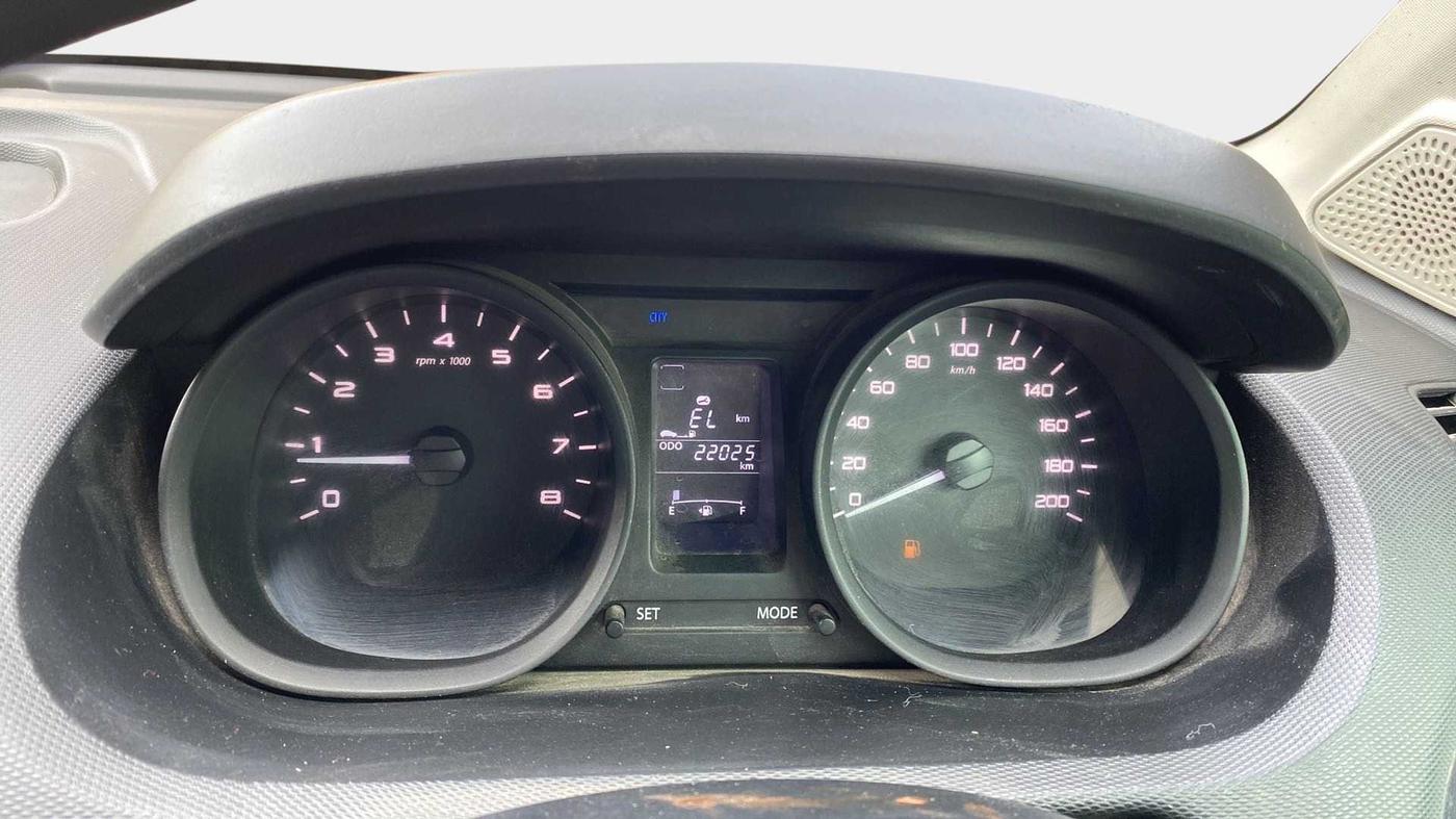 2016 Tata Tiago XT PETROL, Petrol, Manual, 22,015 km, Odometer Image