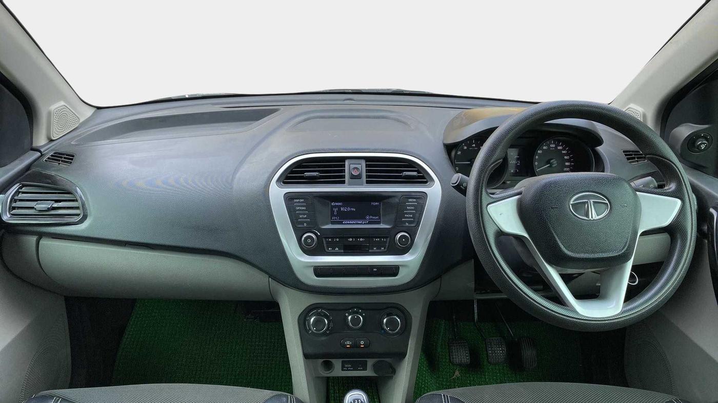 2016 Tata Tiago XT PETROL, Petrol, Manual, 22,015 km, Dashboard