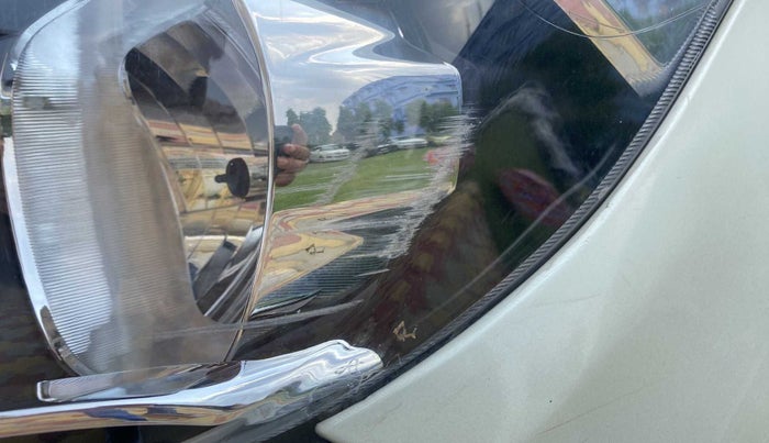 2016 Tata Tiago XT PETROL, Petrol, Manual, 22,015 km, Left headlight - Minor scratches