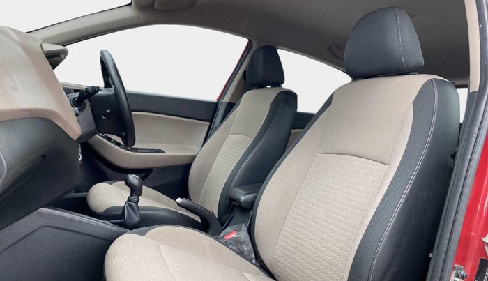 2017 Hyundai Elite i20 MAGNA 1.2, Petrol, Manual, 17,288 km, Right Side Front Door Cabin