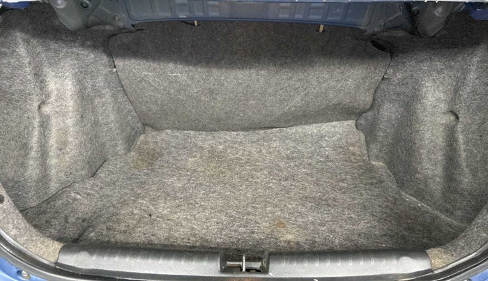 2013 Honda Amaze 1.2L I-VTEC EX, Petrol, Manual, 48,077 km, Boot Inside