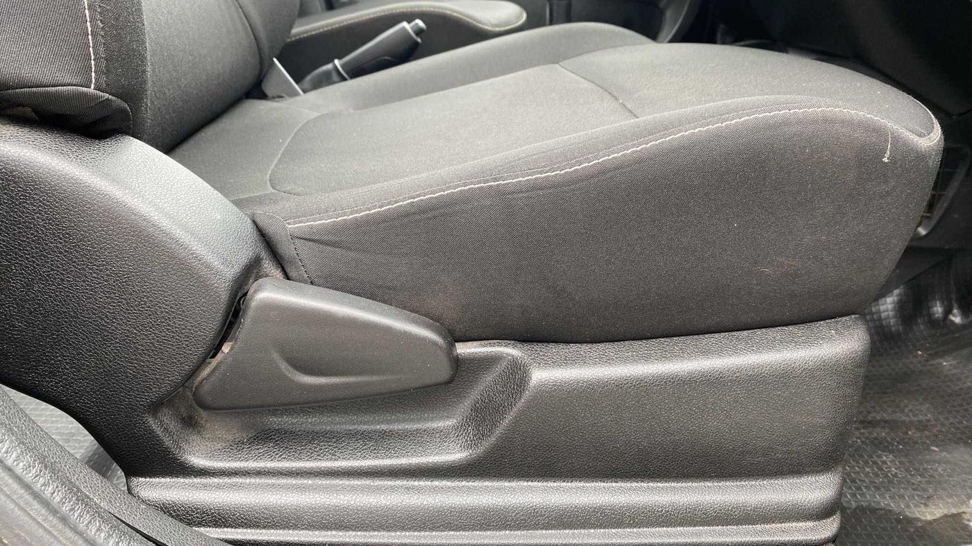 2020 Renault Kwid RXL, Petrol, Manual, 29,477 km, Driver Side Adjustment Panel