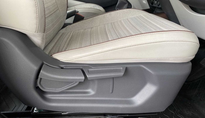 2020 Hyundai AURA SX 1.2, Petrol, Manual, 25,360 km, Driver Side Adjustment Panel