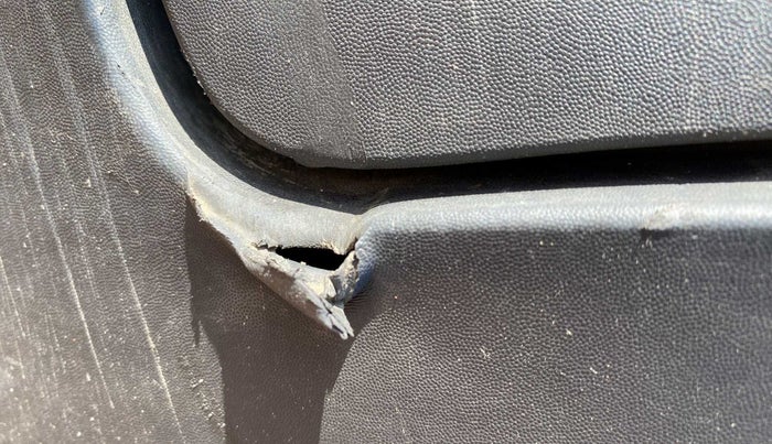 2021 KIA SONET HTX 1.5, Diesel, Manual, 27,693 km, Left running board - Cladding has minor damage