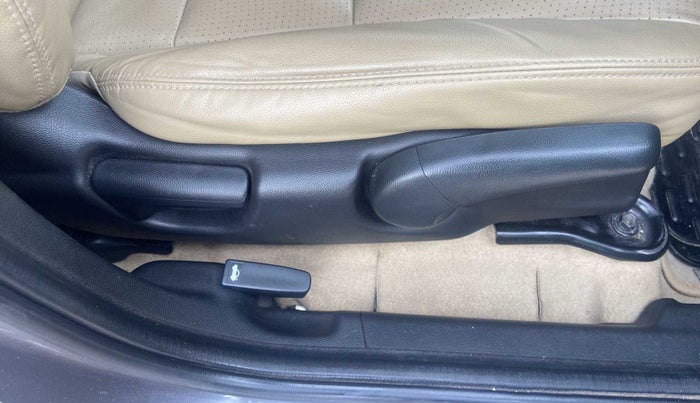 2018 Honda City 1.5L I-VTEC VX, Petrol, Manual, 31,964 km, Driver Side Adjustment Panel