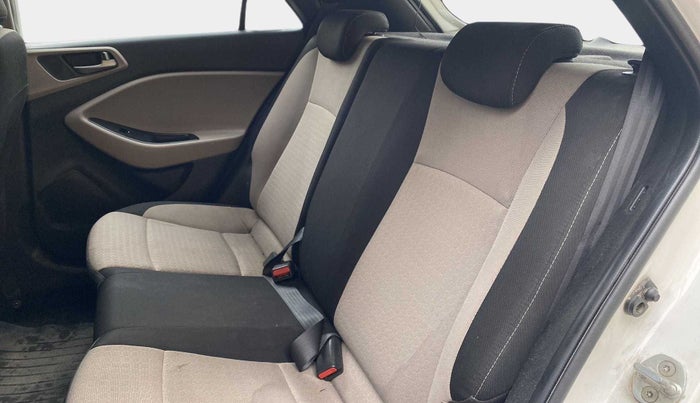 2015 Hyundai Elite i20 ASTA 1.4 CRDI, Diesel, Manual, 58,358 km, Right Side Rear Door Cabin