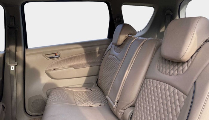 2014 Maruti Ertiga ZDI, Diesel, Manual, 77,666 km, Right Side Rear Door Cabin