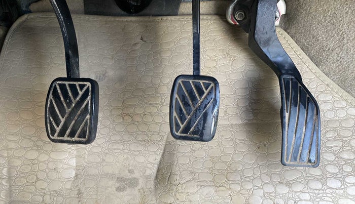 2014 Maruti Ertiga ZDI, Diesel, Manual, 77,666 km, Pedals