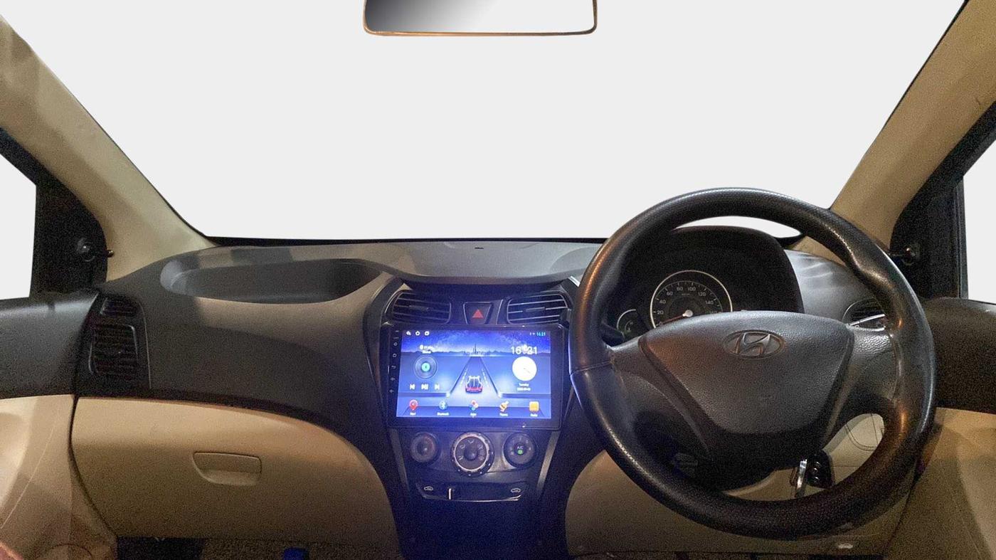 2013 Hyundai Eon MAGNA +, Petrol, Manual, 82,327 km, Dashboard