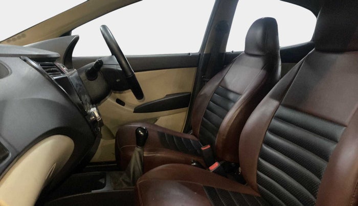 2013 Hyundai Eon MAGNA +, Petrol, Manual, 82,327 km, Right Side Front Door Cabin