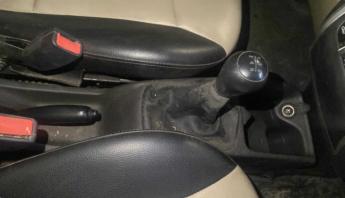2015 Hyundai Eon ERA +, Petrol, Manual, 43,747 km, Gear Lever