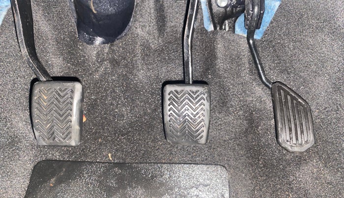 2013 Toyota Etios GD, Diesel, Manual, 34,119 km, Pedals