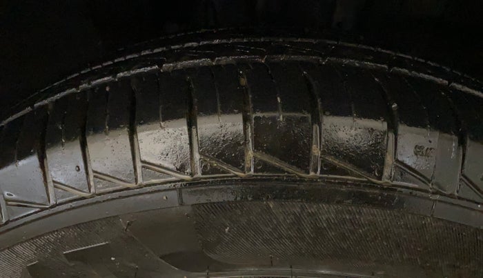 2023 Renault TRIBER RXL MT, Petrol, Manual, 36,279 km, Right Front Tyre Tread