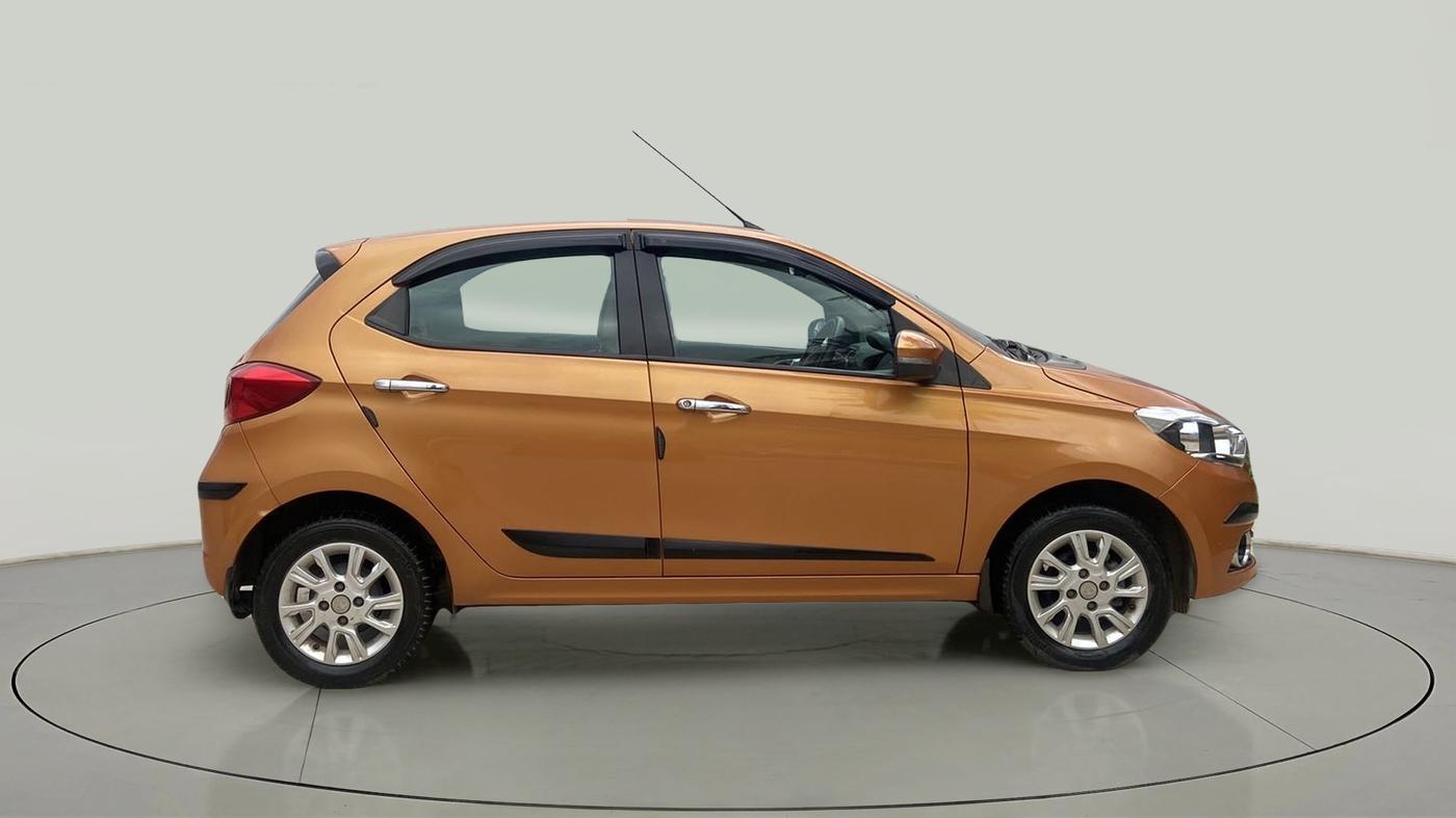 2018 Tata Tiago XZ PETROL, Petrol, Manual, 23,006 km, Right Side View