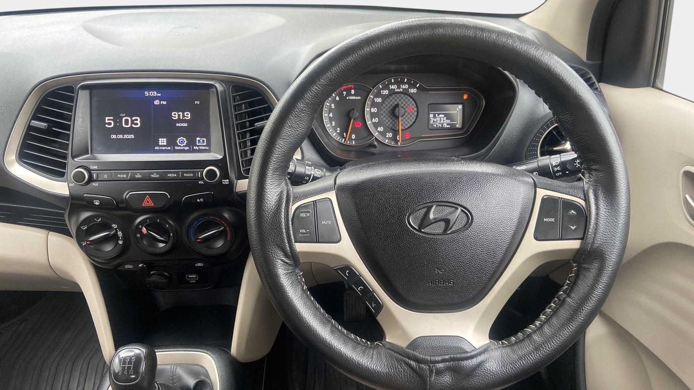 2018 Hyundai NEW SANTRO ASTA MT, Petrol, Manual, 47,418 km, Steering Wheel Close Up