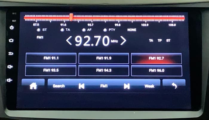 2017 Maruti Ertiga VXI AT, Petrol, Automatic, 61,486 km, Infotainment System
