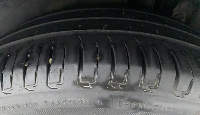2017 Maruti Ertiga VXI AT, Petrol, Automatic, 61,486 km, Left Rear Tyre Tread