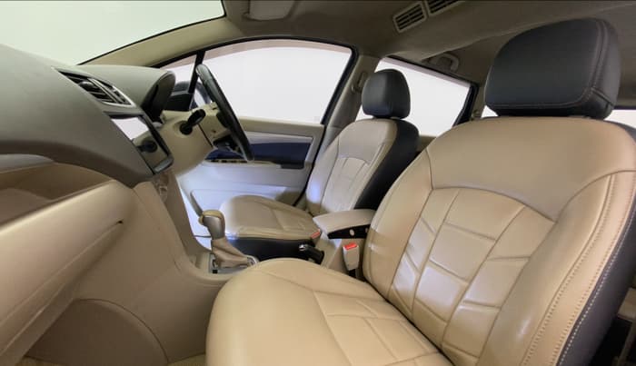 2017 Maruti Ertiga VXI AT, Petrol, Automatic, 61,486 km, Right Side Front Door Cabin