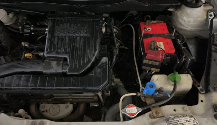 2015 Maruti Swift Dzire VXI, CNG, Manual, 1,04,551 km, Engine View - Left