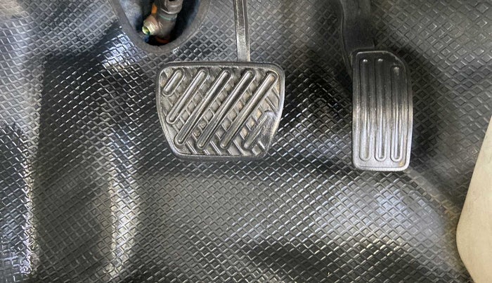 2014 Nissan Micra XV CVT, Petrol, Automatic, 67,271 km, Pedals