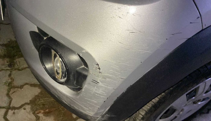 2019 Renault Kwid RXL, Petrol, Manual, 55,637 km, Front bumper - Bumper cladding minor damage/missing