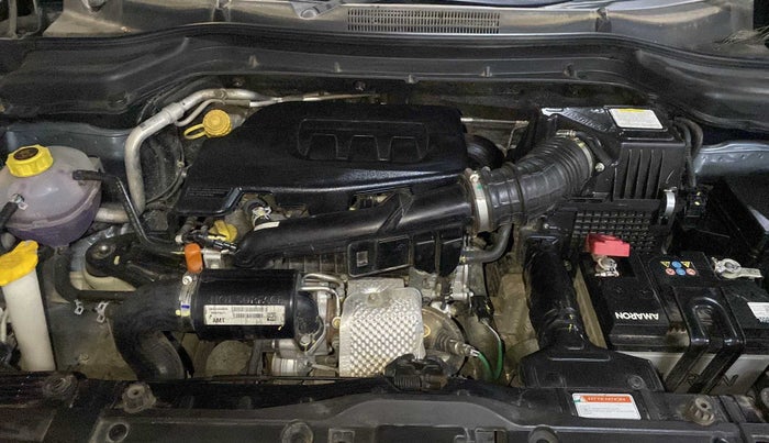 2021 Mahindra XUV300 W8 (O) 1.2 PETROL AMT DUAL TONE, Petrol, Automatic, 20,795 km, Open Bonet