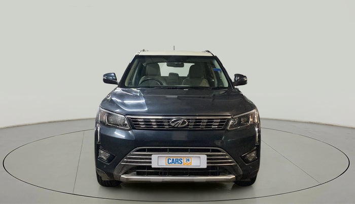 2021 Mahindra XUV300 W8 (O) 1.2 PETROL AMT DUAL TONE, Petrol, Automatic, 20,795 km, Front