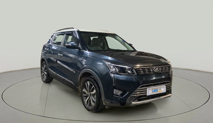 2021 Mahindra XUV300 W8 (O) 1.2 PETROL AMT DUAL TONE, Petrol, Automatic, 20,795 km, SRP