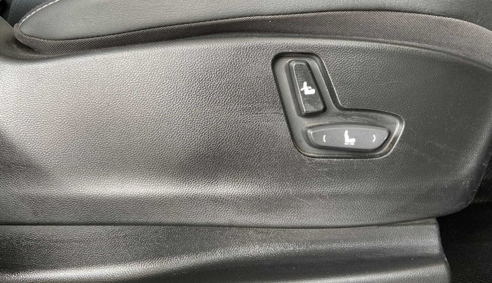 2020 MG HECTOR SHARP 1.5 DCT PETROL, Petrol, Automatic, 34,336 km, Driver Side Adjustment Panel
