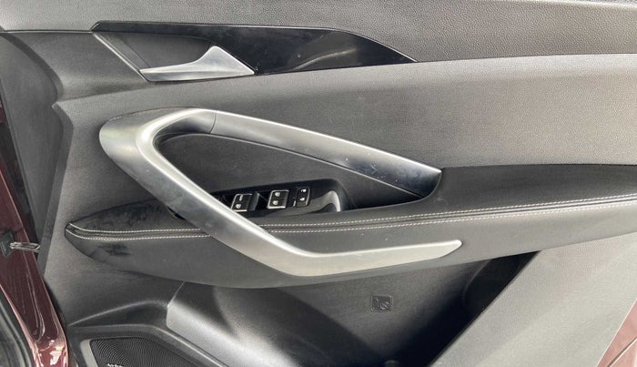 2020 MG HECTOR SHARP 1.5 DCT PETROL, Petrol, Automatic, 34,336 km, Driver Side Door Panels Control