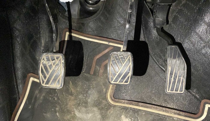 2020 Maruti New Wagon-R LXI CNG 1.0, CNG, Manual, 42,293 km, Pedals