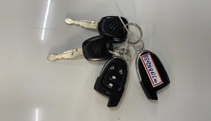 2020 Maruti New Wagon-R LXI CNG 1.0, CNG, Manual, 42,293 km, Key Close Up