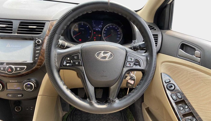 2016 Hyundai Verna 1.6 CRDI SX, Diesel, Manual, 90,257 km, Steering Wheel Close Up