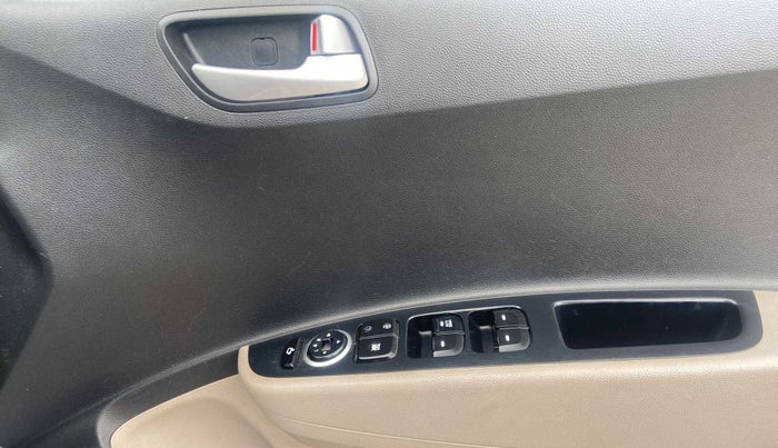 2016 Hyundai Grand i10 ASTA (O) AT 1.2 KAPPA VTVT, Petrol, Automatic, 88,119 km, Driver Side Door Panels Control