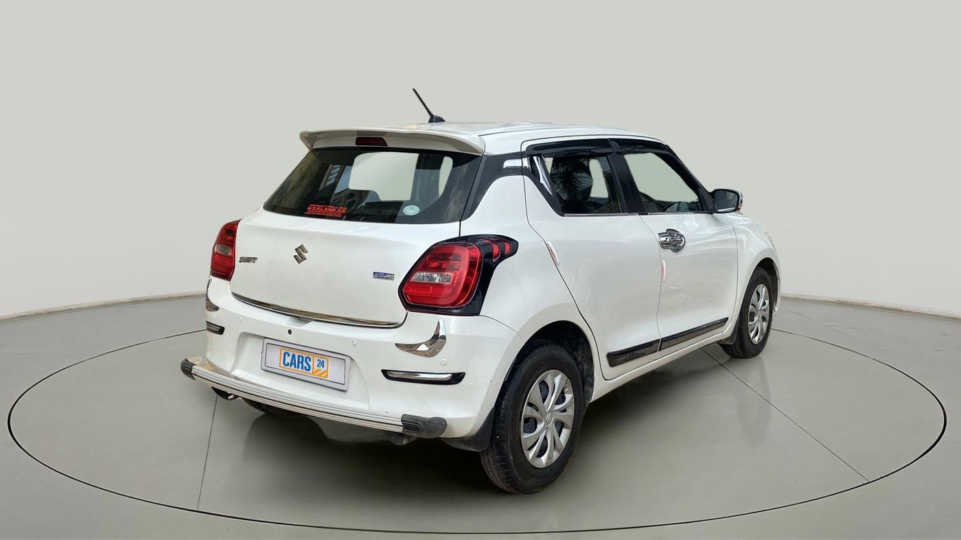 2018 Maruti Swift ZXI AMT, Petrol, Automatic, 28,815 km, Right Back Diagonal