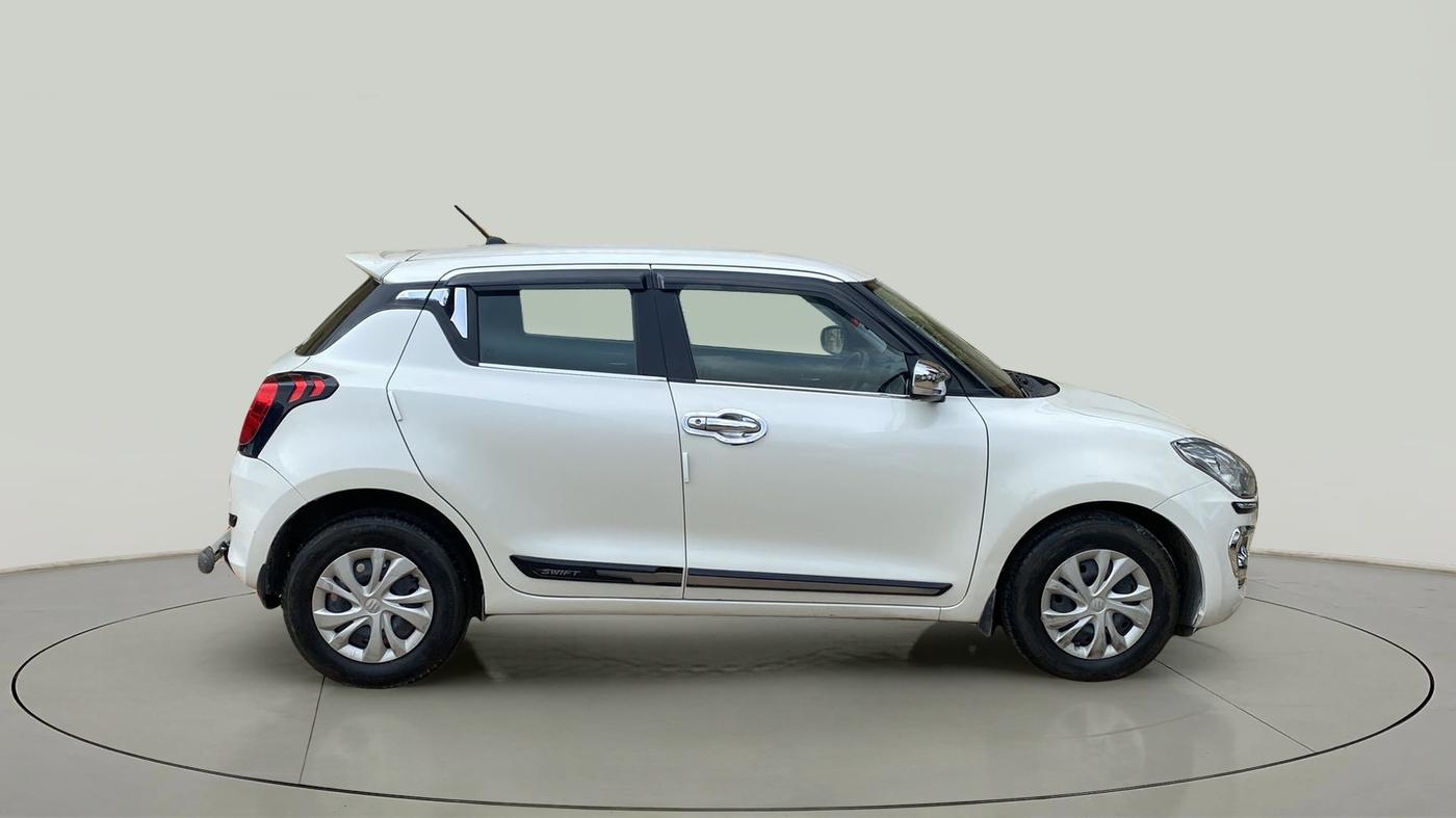 2018 Maruti Swift ZXI AMT, Petrol, Automatic, 28,815 km, Right Side View
